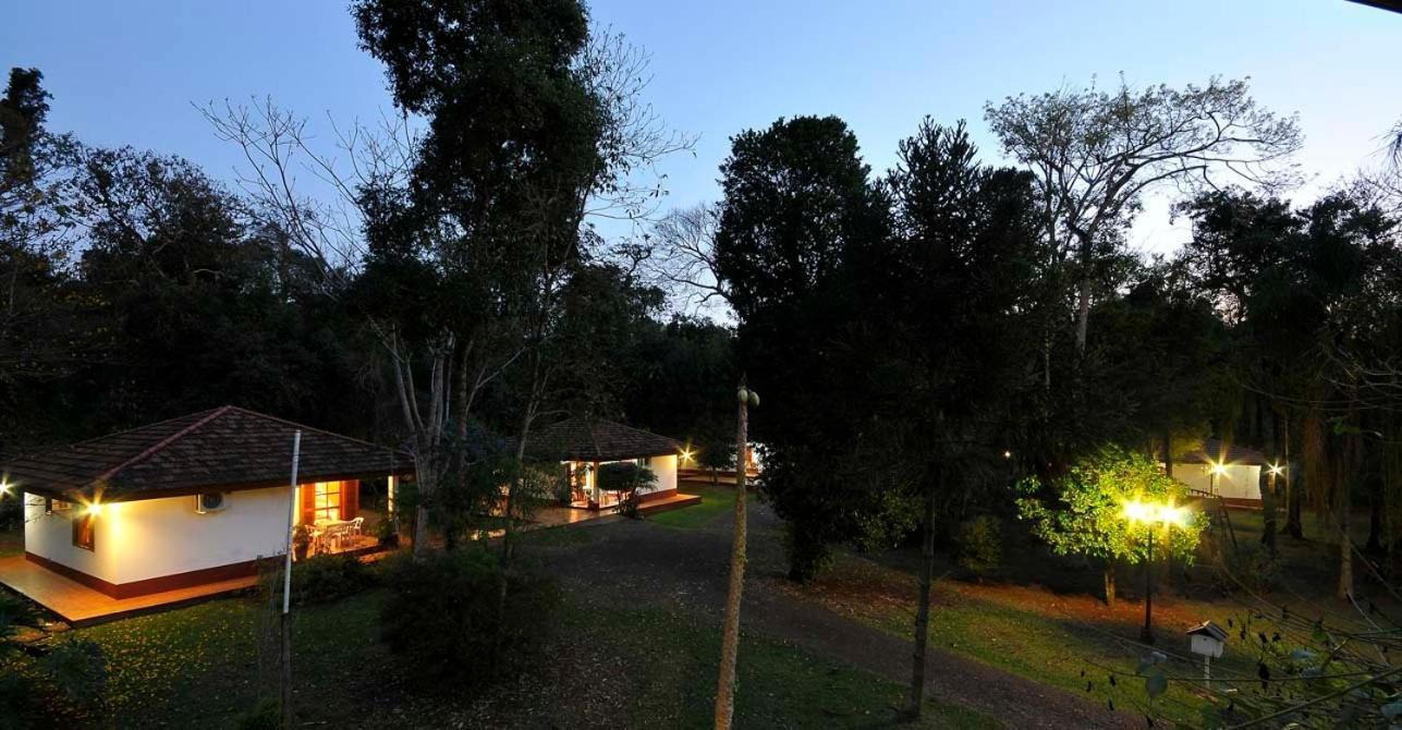 Orquideas Hotel & Cabanas Puerto Iguazu Exterior photo