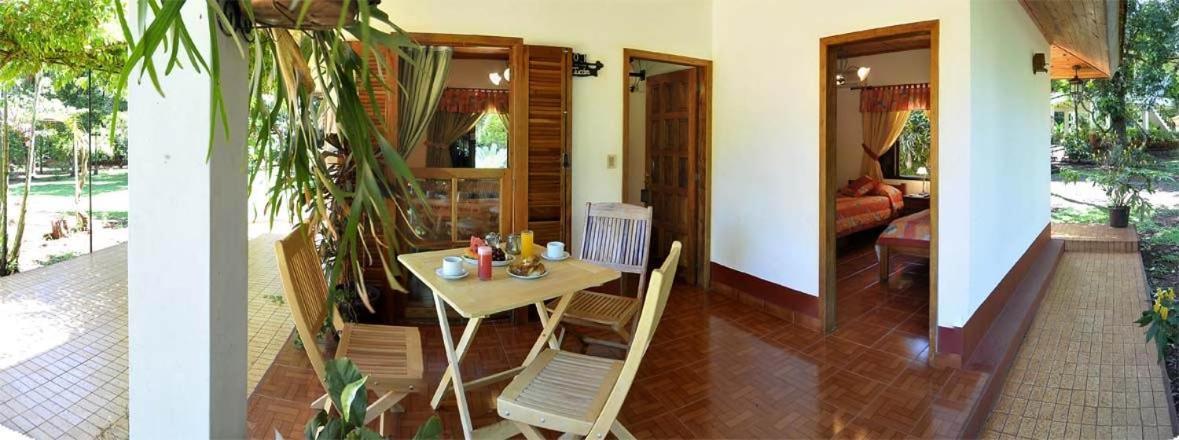 Orquideas Hotel & Cabanas Puerto Iguazu Room photo